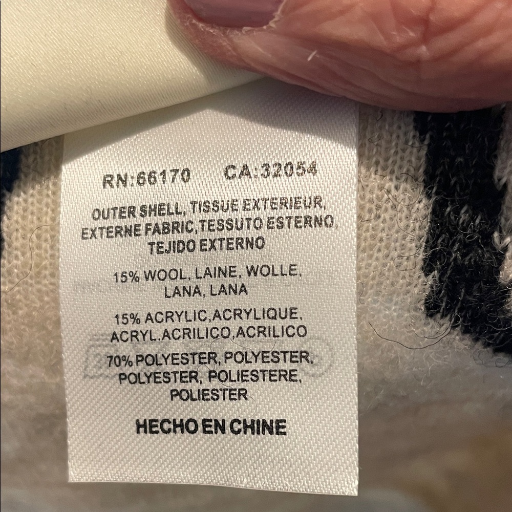 Anthropologie Maeve Black and Pink Textured poncho (bw) - Picture 4 of 8